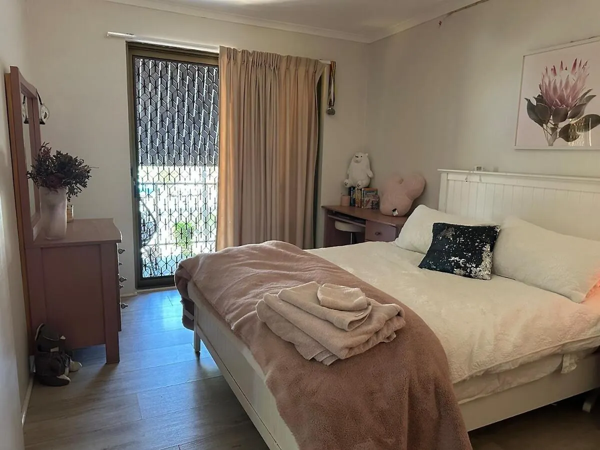 Central Maroochydore Sunshine Coast Home 오스트레일리아