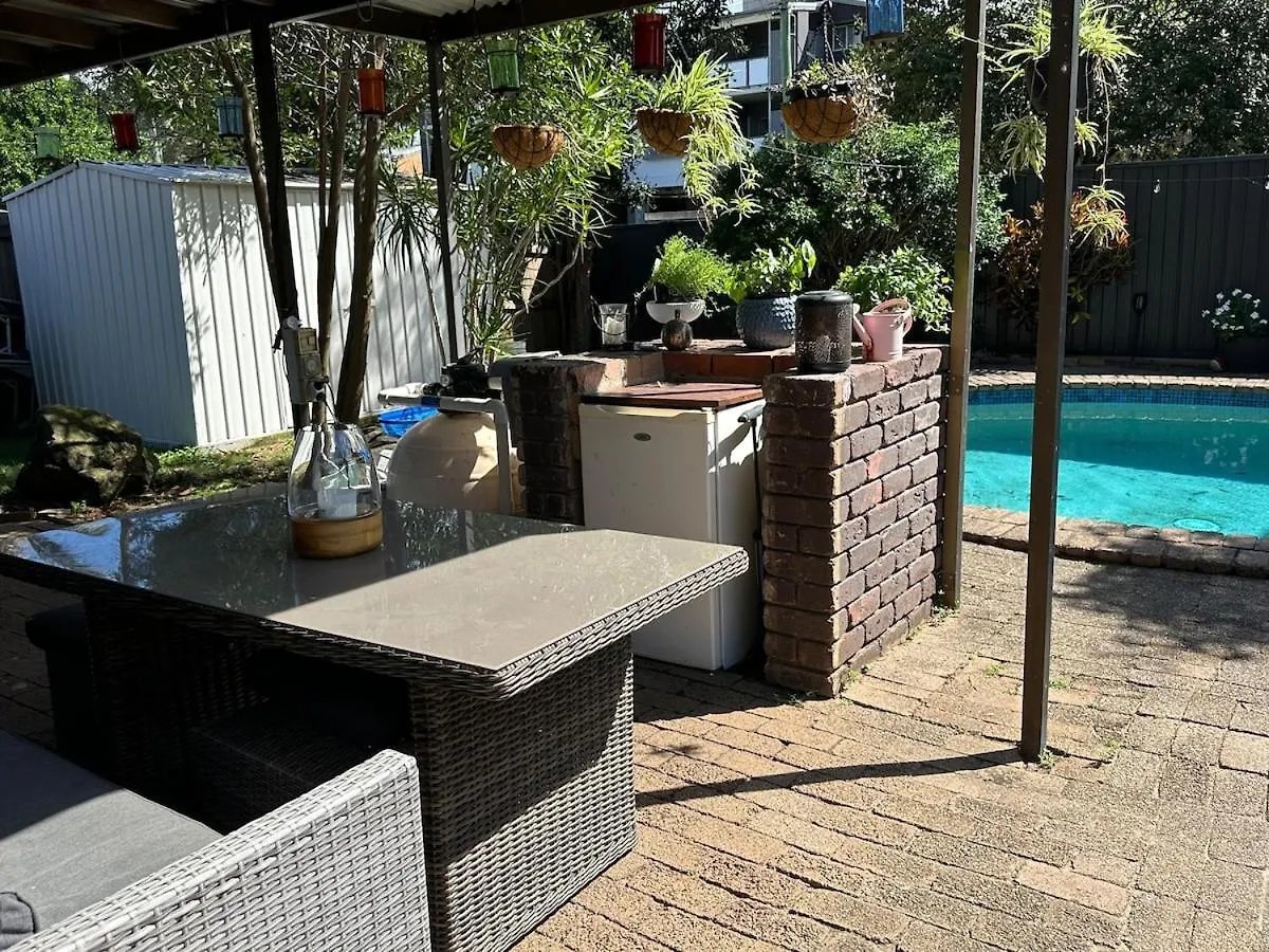 빌라 Central Maroochydore Sunshine Coast Home 오스트레일리아